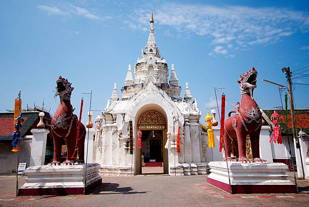 istock Wat Phra That Hariphunchai, Lamphun, Thailand 516218937