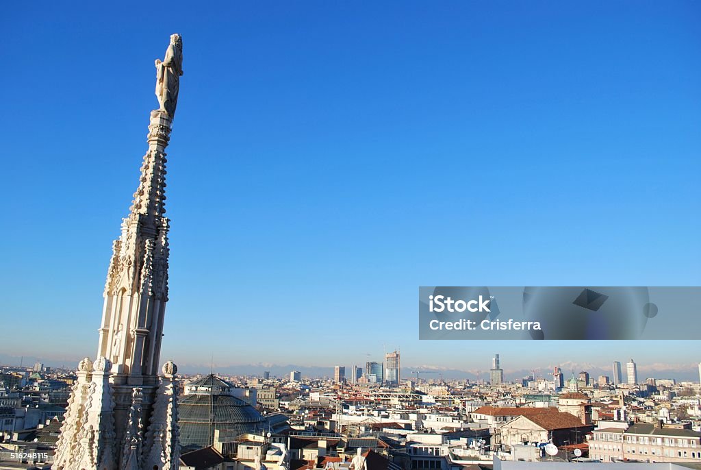 Vista panoramica di Milano - Foto stock royalty-free di Alpi