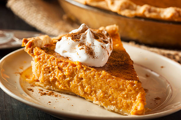 domowe ciasto z dyni dla dziękczynienia - pie pumpkin pie pumpkin portion zdjęcia i obrazy z banku zdjęć