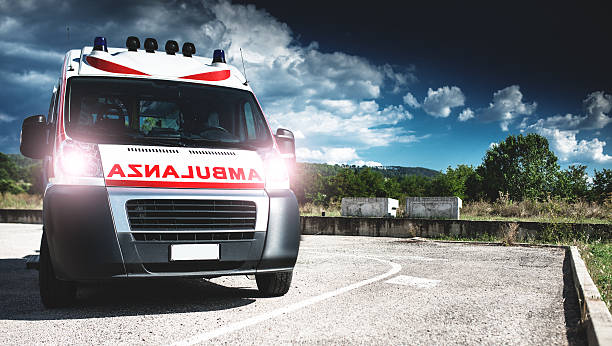 istock ambulance ready to depart 516264704