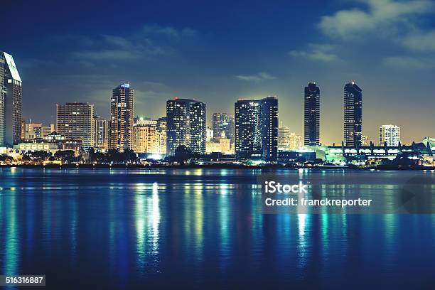 Edificios De La Ciudad De San Diego Foto de stock y más banco de imágenes de San Diego - San Diego, Panorama urbano, Noche