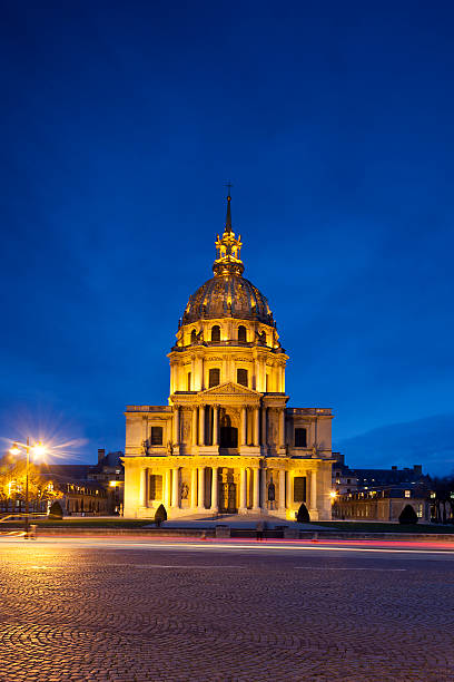 istock Chapel Saint Louis des Invalides 516317060