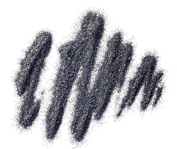 istock The dust of eye shadow 516319800