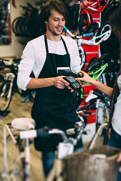 istock Paying with a credit card 516328594