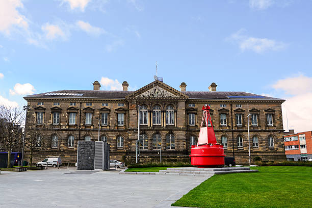 istock Customs House of Belfast 516331366