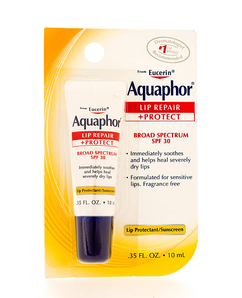 aquaphor - medicated imagens e fotografias de stock