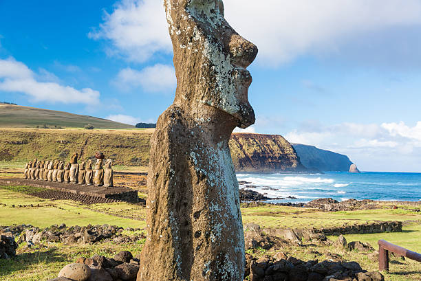 istock Moai at Ahu Tongariki 516424533