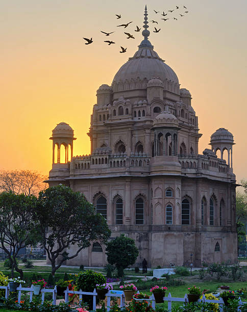 maqbara (tomba) di khursheed zadi - lucknow foto e immagini stock