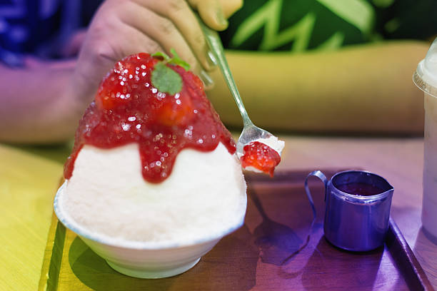 Blur motion, Shaved ice with milk and strawberry jam very Good taste