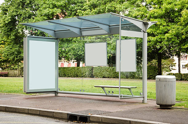 bus stop - bushalte stockfoto's en -beelden