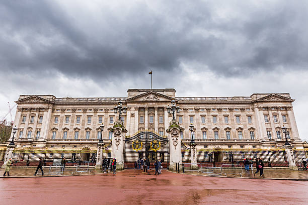バッキンガム宮殿でロンドン,英国 - palace buckingham palace london england famous place ストックフォトと画像