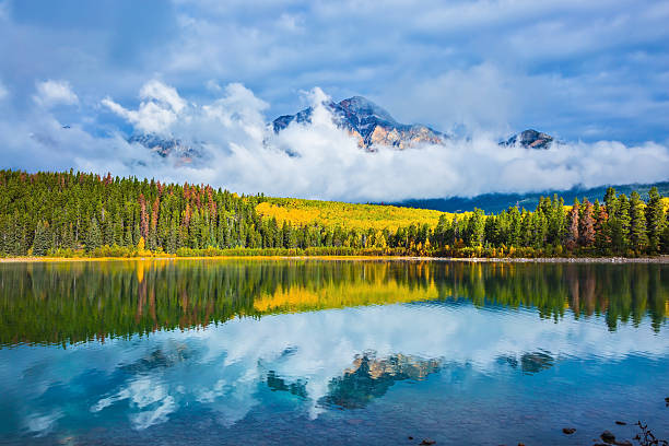 istock Charming autumn in the Rocky Mountains 516548408