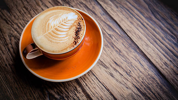 ホットラテ - latté coffee tray froth ストックフォトと画像
