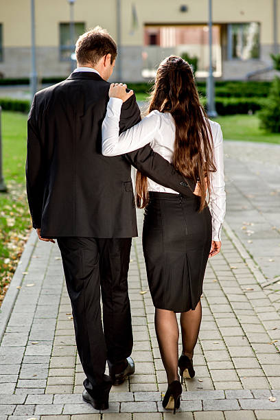 istock Young business couple outdoor 516587345
