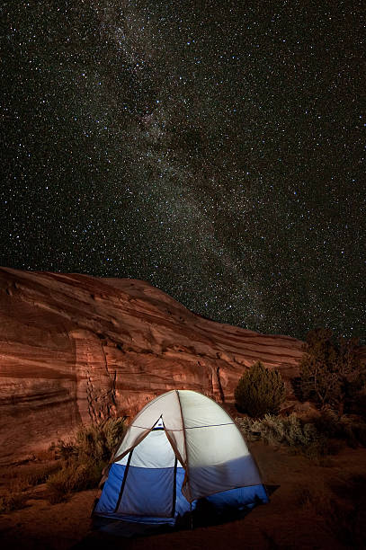 via láctea campsite - lagoon nebula imagens e fotografias de stock