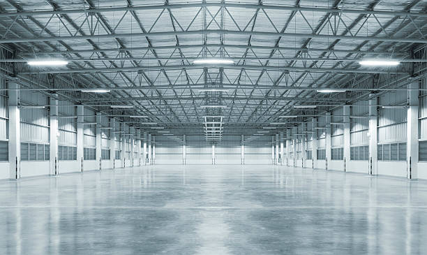 엠티 공장 - warehouse interior 뉴스 사진 이미지