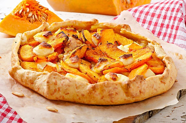 istock Galette with leeks, pumpkin and feta 516633803