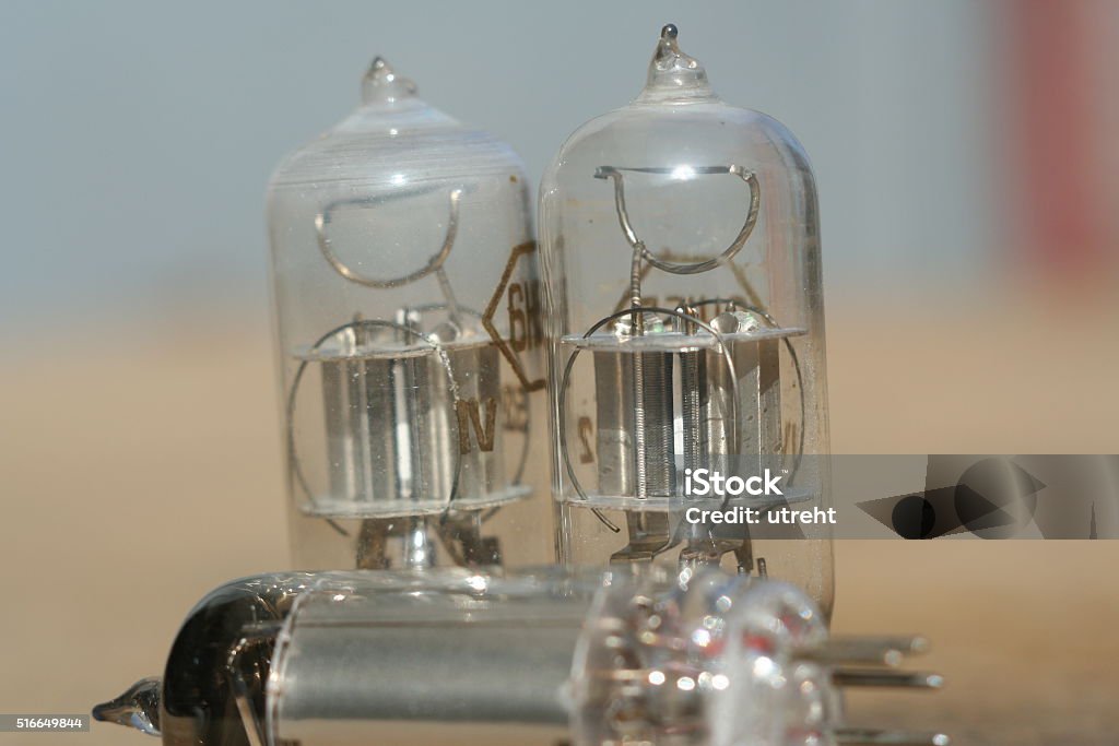 Gevlekt maatschappij kraan Radio Lamp Amplifier Electronic Vacuum Tube Stock Photo - Download Image  Now - Airtight, Amplifier, Analog - iStock