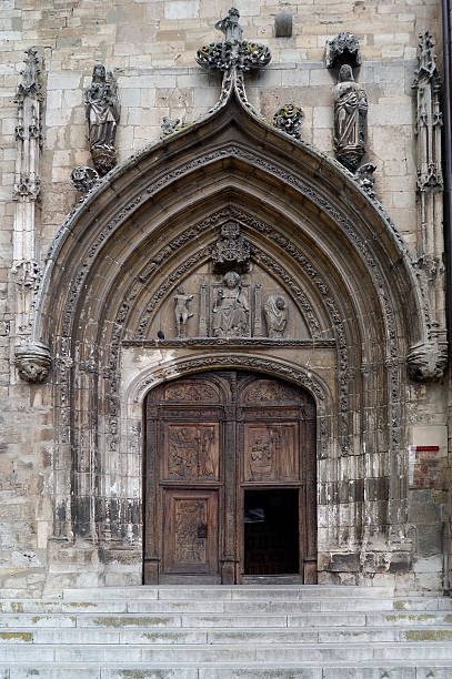 istock door,Cathedral,Burgos,Castile and Leon 516653039