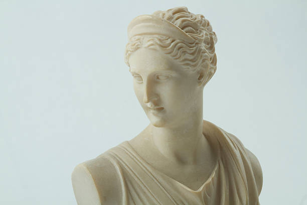 primer plano de una estatua de la princesa diana, diosa romana - roman mythology fotos fotografías e imágenes de stock