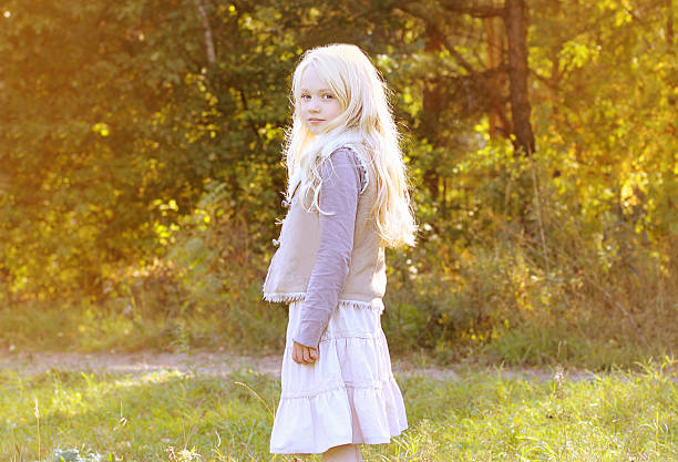 istock Beautiful little girl autumn 516683661