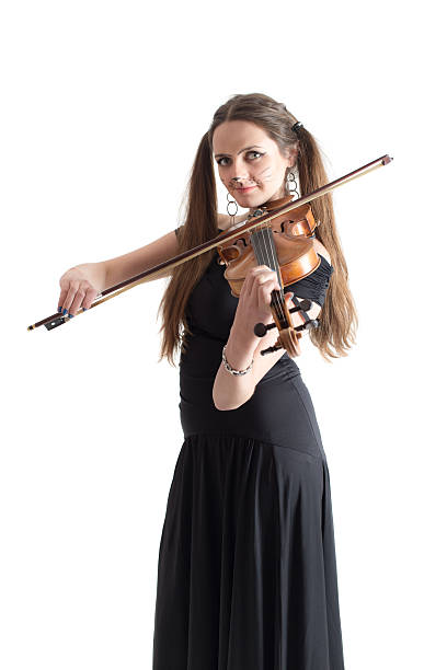 istock Violinist girl 516684089