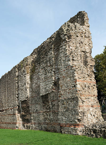 istock Roman Wall, London 516717274