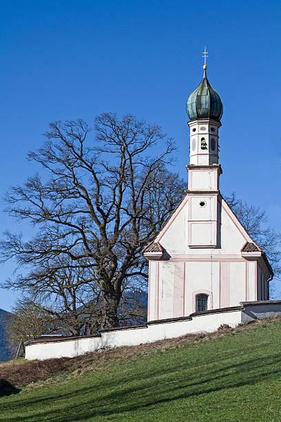 Ramsacher chapel Ramsach Chapel - idyllic little church in the Murnau Moor murnau photos stock pictures, royalty-free photos & images