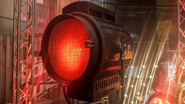 istock old movie luminaire 516763198