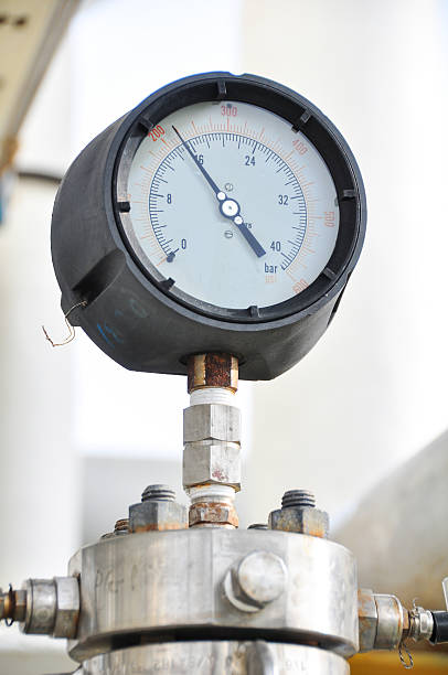 istock Pressure gauge for measuring pressure in the system 516776613