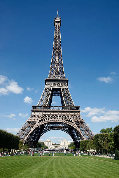 istock Detailed view of Eiffel Tower in Paris 516797556