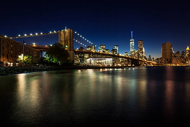 istock Brooklyn Bridge and Manhattan Skyline 516809289