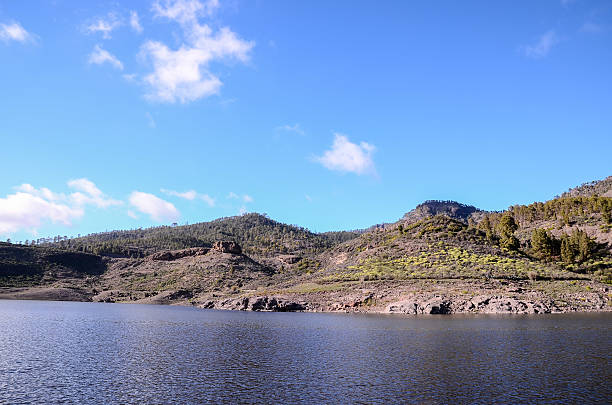 istock Dark Water Lake in Gran Canaria 516813830