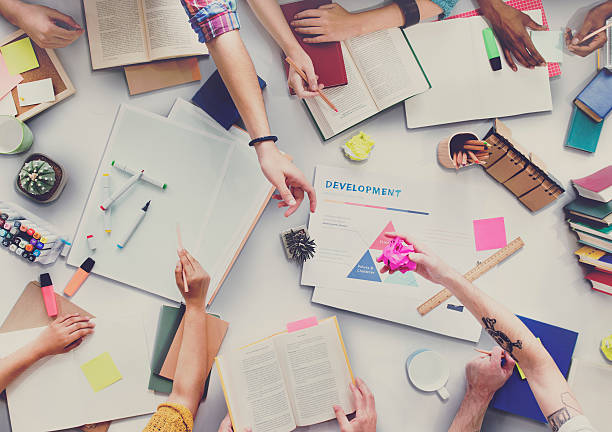 istock Brainstoming Gruoup of people Working Concept 516825614