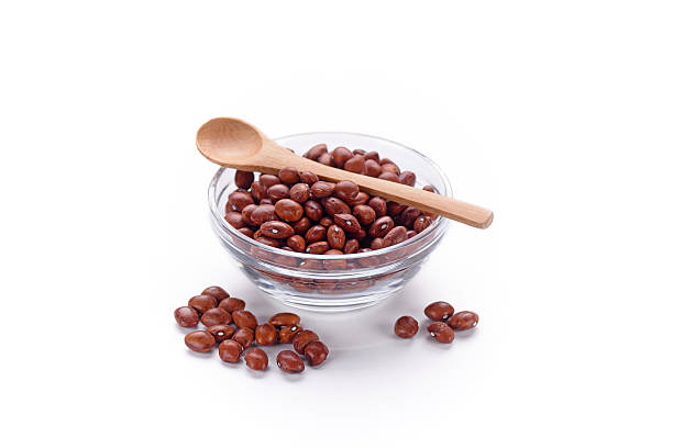 istock beans in glass bowl 516825754