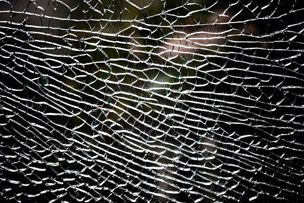 vidro quebrado - glass circle cracked striped - fotografias e filmes do acervo