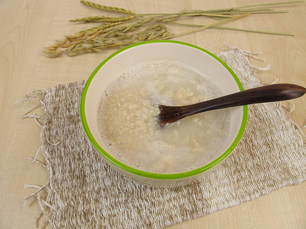 espelta de avena-sopa - ballaststoffe fotografías e imágenes de stock