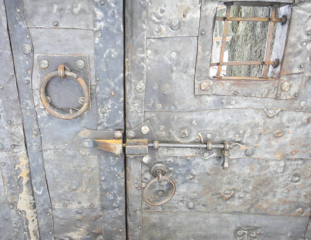 istock Door to Gonio fortress 516894484