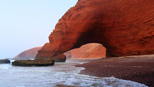 legzira beach, marrocos - south africa coastline sea wave - fotografias e filmes do acervo