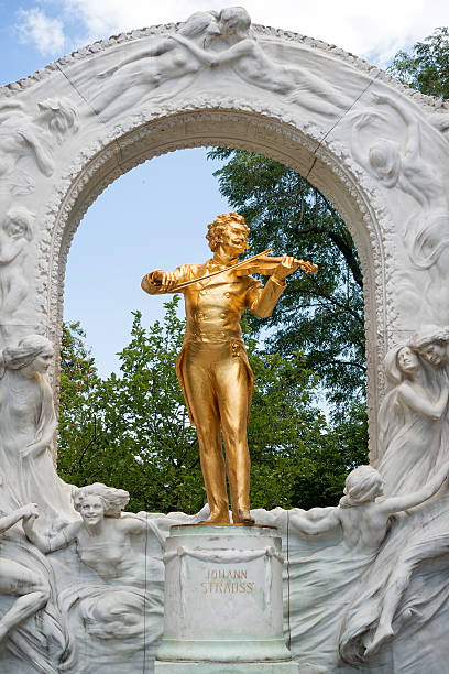 istock Johann Strauss statue in Vienna, Austria 516911693
