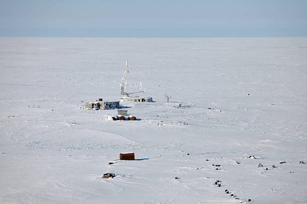 istock Abandoned military antenna in Arctic 516921822