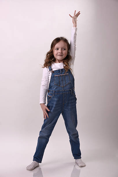 istock Girl raised her hand 516953274
