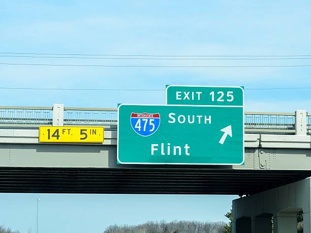 Michigan Freeway Sign 100+ Freeway Sign Michigan Stock Photos, Pictures & Royalty-Free Images ...