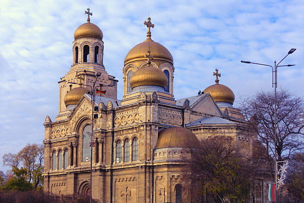 istock Varna, Bulgaria: Orthodox Cathedral of the Assumption in sunset light 516959318