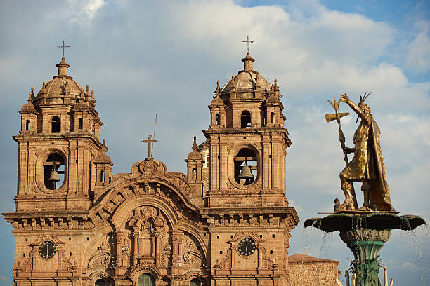 istock Gold Statue of Inca 516981751