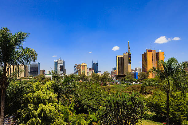 nairobi, kenia-vista al área del centro de la ciudad de parque - hotel sign built structure building exterior fotografías e imágenes de stock