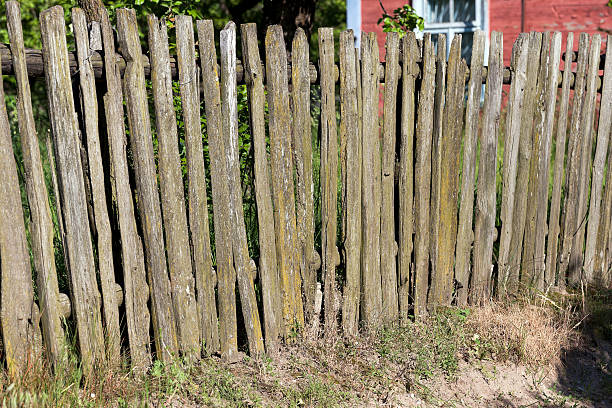 istock old wooden house 517005490
