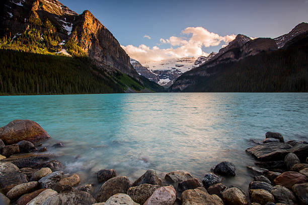 istock Banff National Park, Moraine Lake 517010866