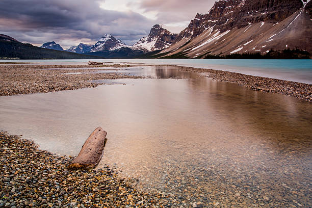 istock Tranquil seascape at Bow Lake 517011258
