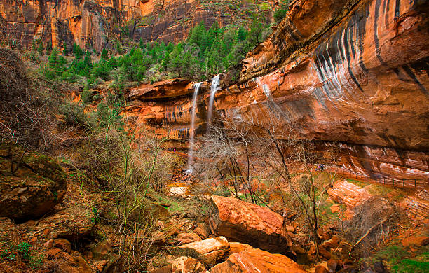 istock Montezuma Castle in Arizona 517011644